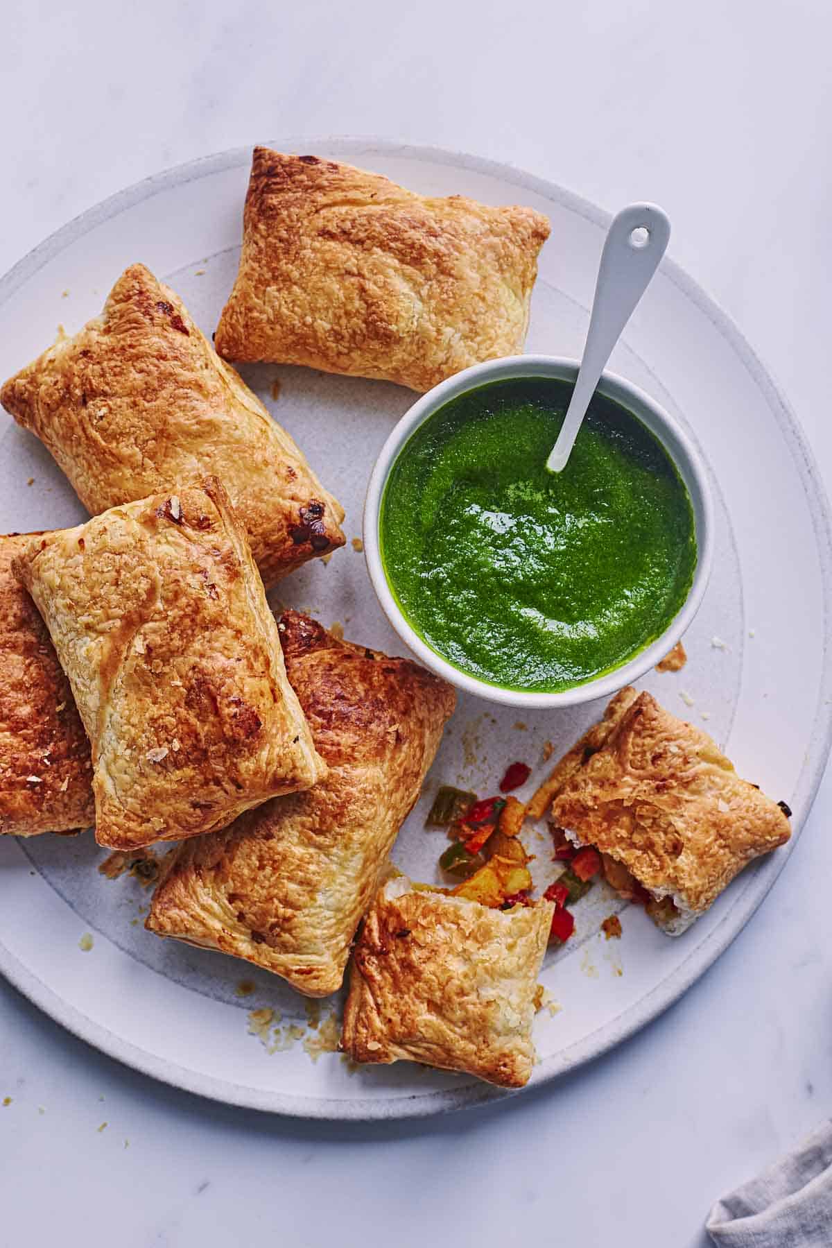 vegetable puff pastry served with chutney