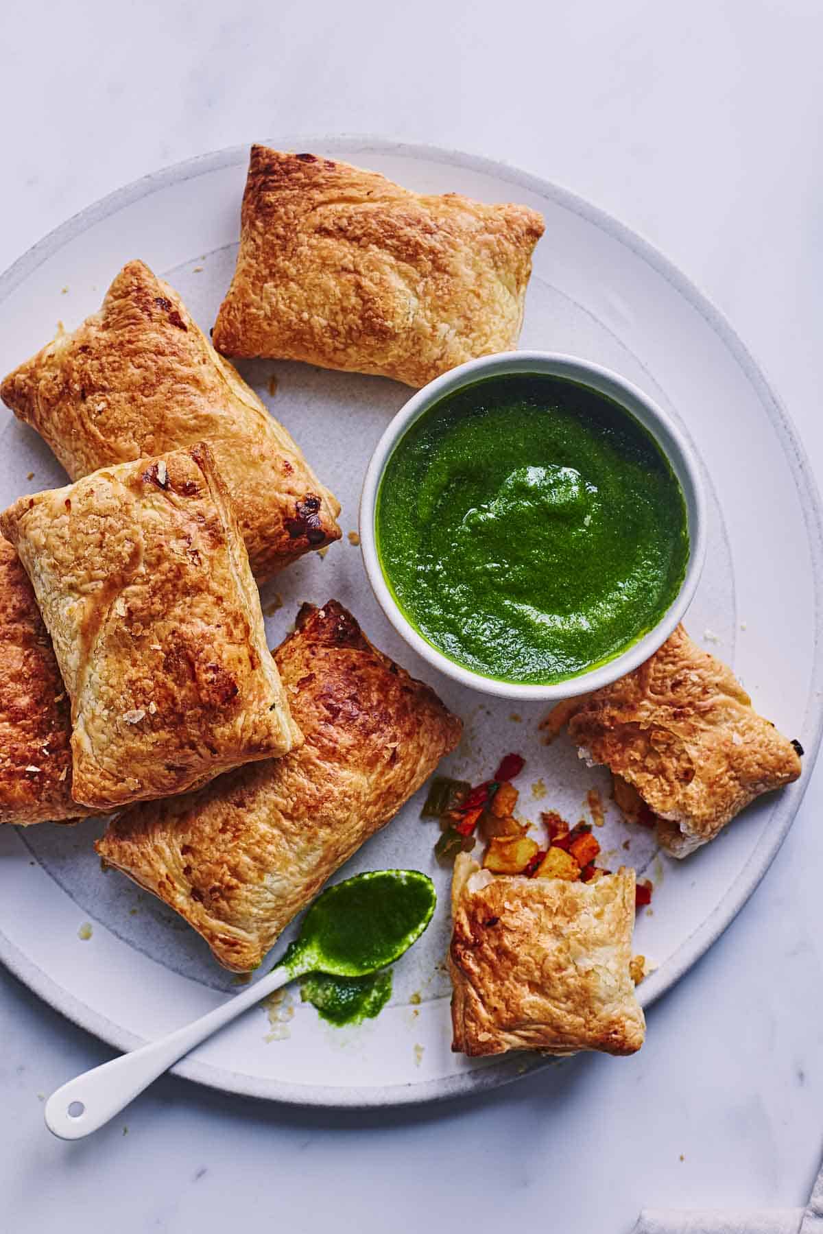 vegetable puff pastry served with chutney