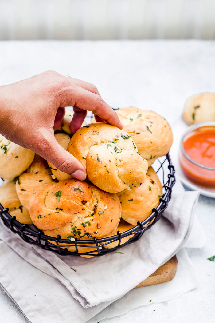 easy garlic knots recipe