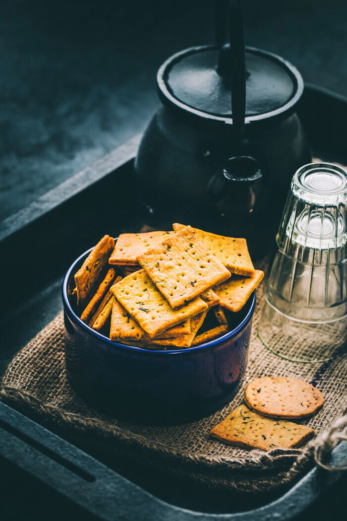 Methi Mathri recipe image