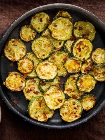 air fryer courgettes served in a bowl