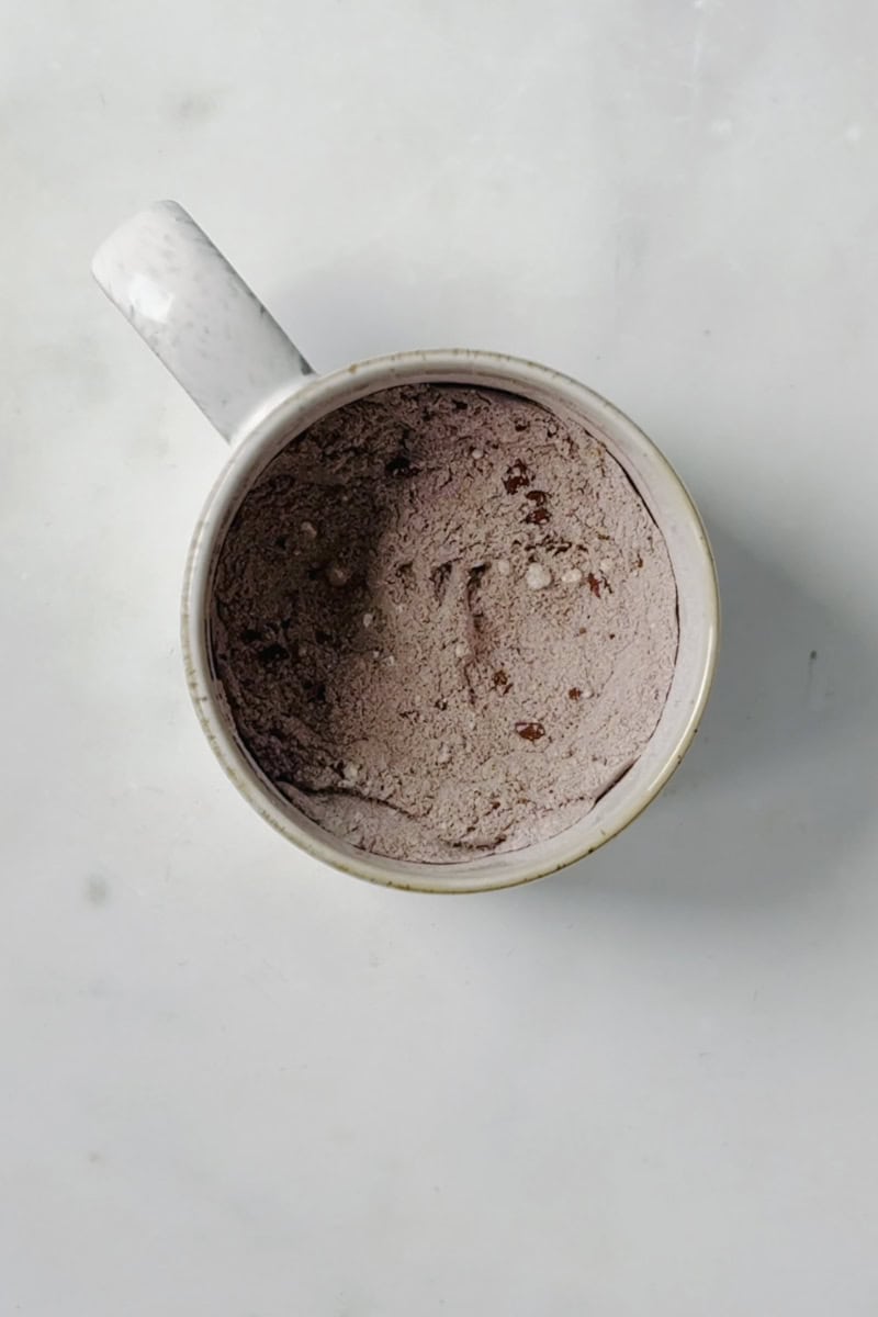 add the dry ingredients in the mug.