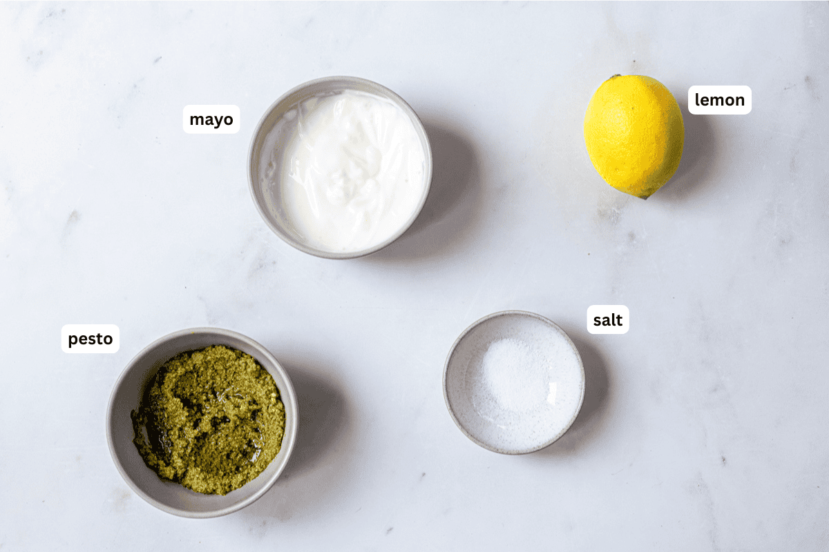4 ingredients to make pesto mayonnaise.